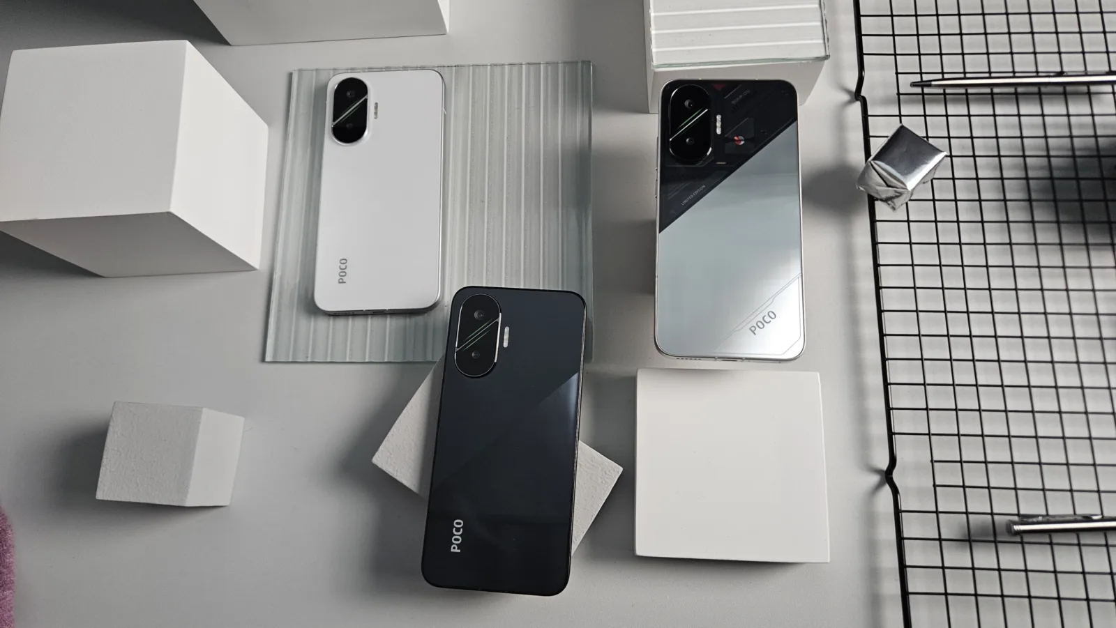 Poco F7