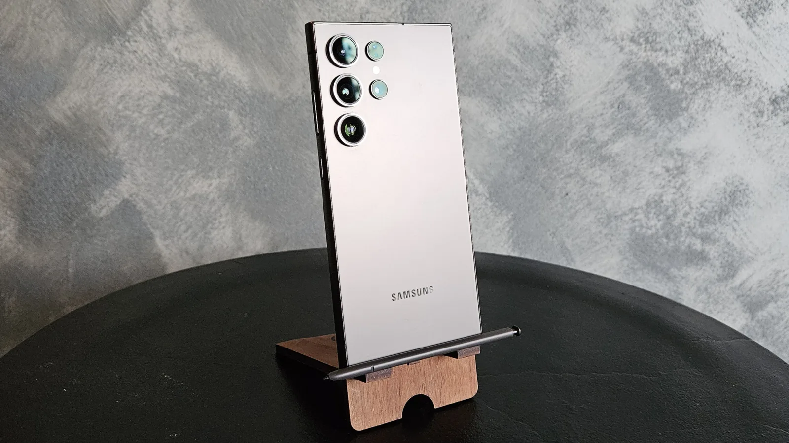 Samsung Galaxy S26 Dikabarkan Bakal Dapat Dukungan Perplexity Ai