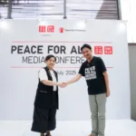 Uniqlo Peace For All 1