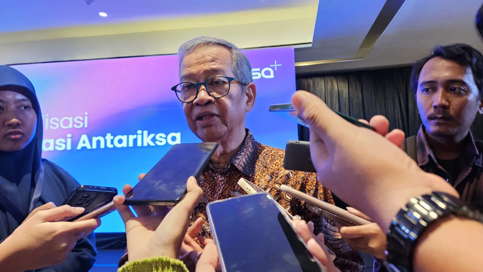 Satelit Nusantara 5