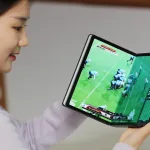Smartphone Lipat Tiga Samsung