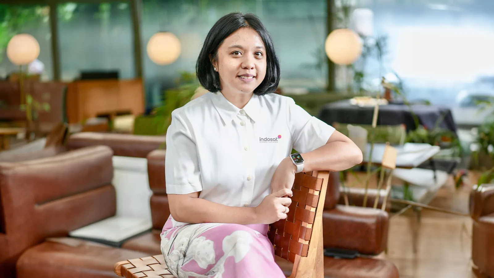 Ovidia Nomia Pimpin Divisi Corcomm Indosat