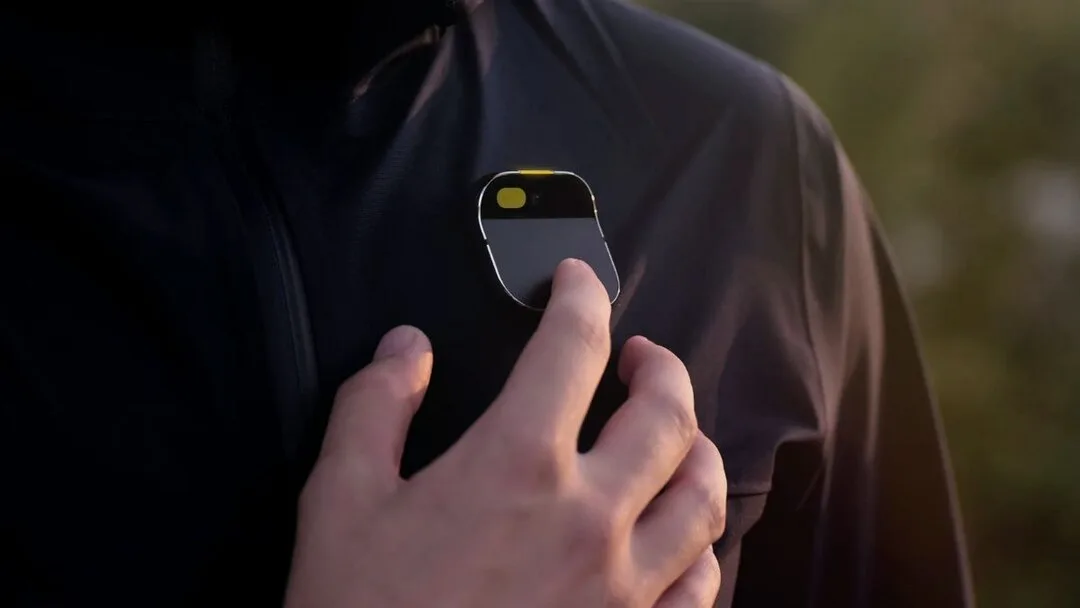 Apple Pin Ai