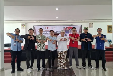 Relawan Tik Jabar Bekali Mahasiswa Cirebon Senjata Literasi Digital