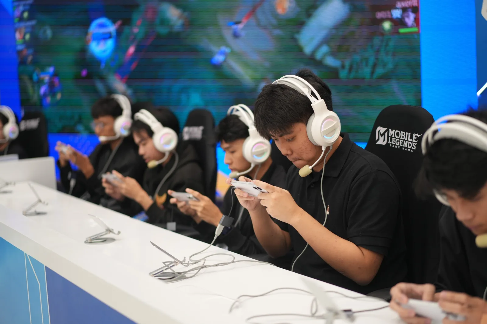 Oppo Hyper Legend