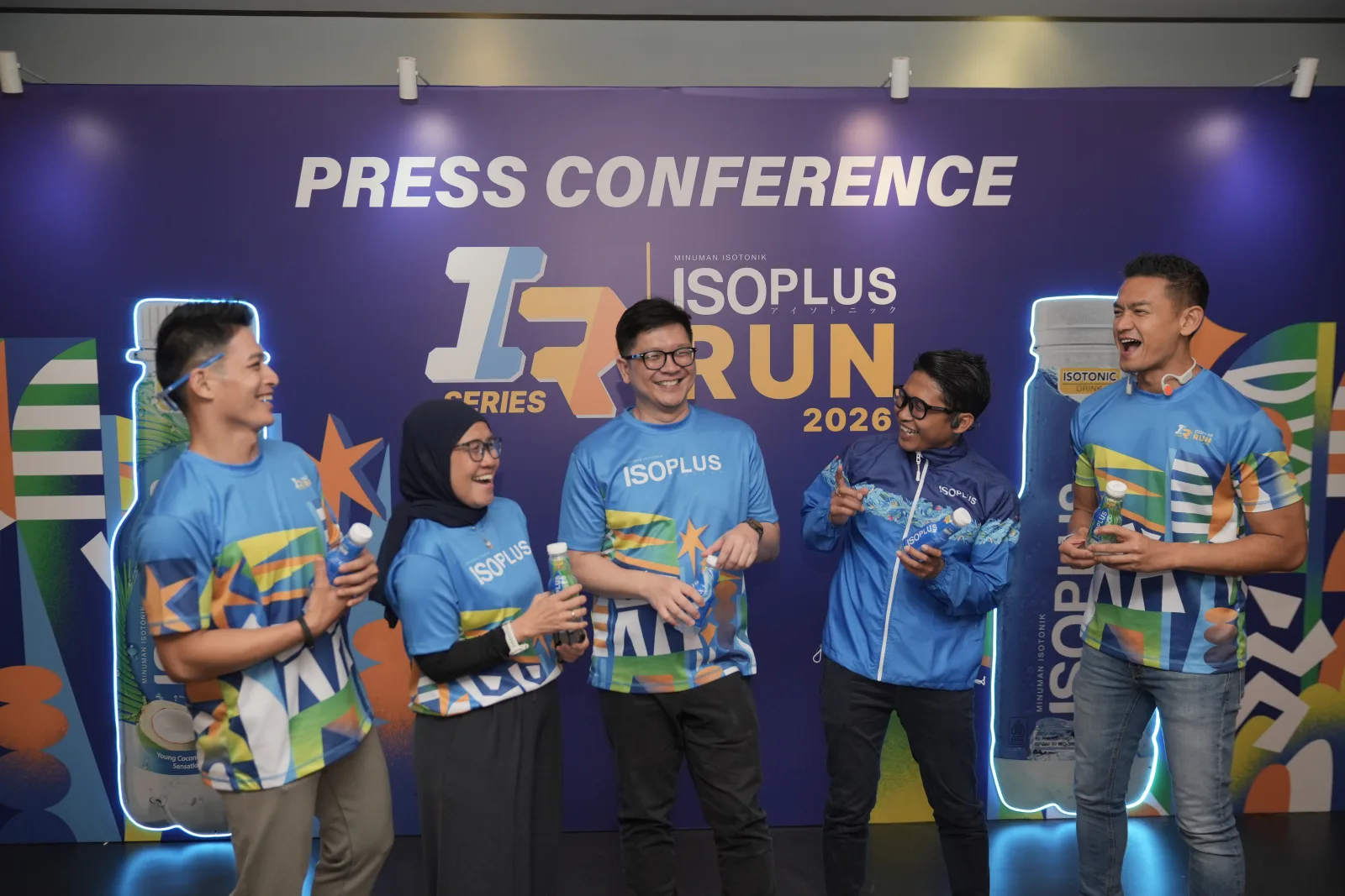Ki Ka Isoplus Squad 1 Safrita Aryana Race Director Isoplus Run Series 2026 Joshua Gunawan Head Of Rtd Beverage Wings Food Andy Sugiyanto Running Coach Isoplus Run Series 2026 Isoplus Squad 2 Candid Photo