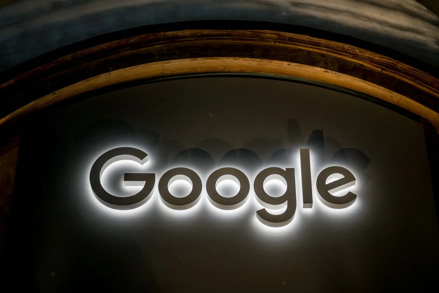 Google Diduga Kecolongan! Engineer Ini Raup Rp21 Miliar dari Polymarket Pakai Data Rahasia
