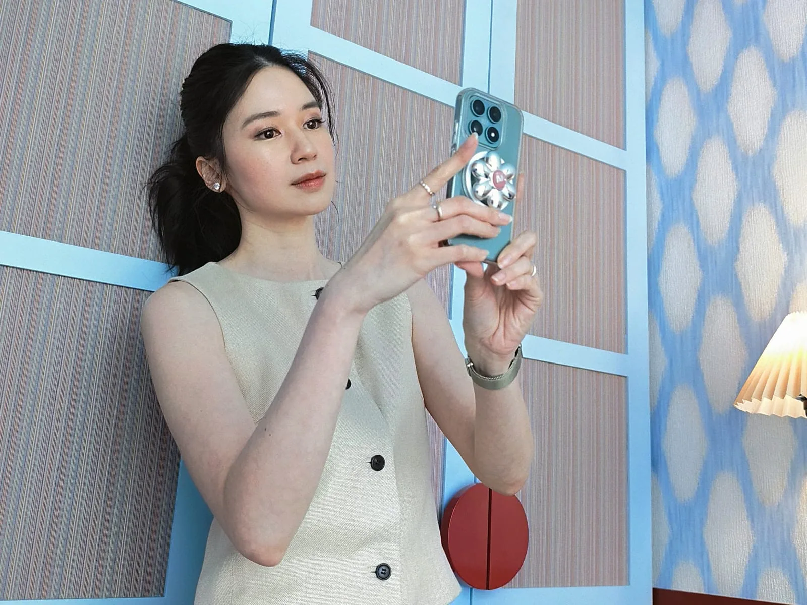 Laura Basuki.xiaomi Indonesia