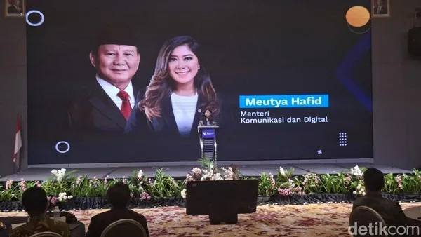 Menkomdigiai