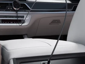 Cuktech-10-Car-Magnetic-Wireless-Charger-2