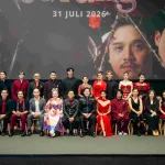 Bunga Di Tepi Jurang