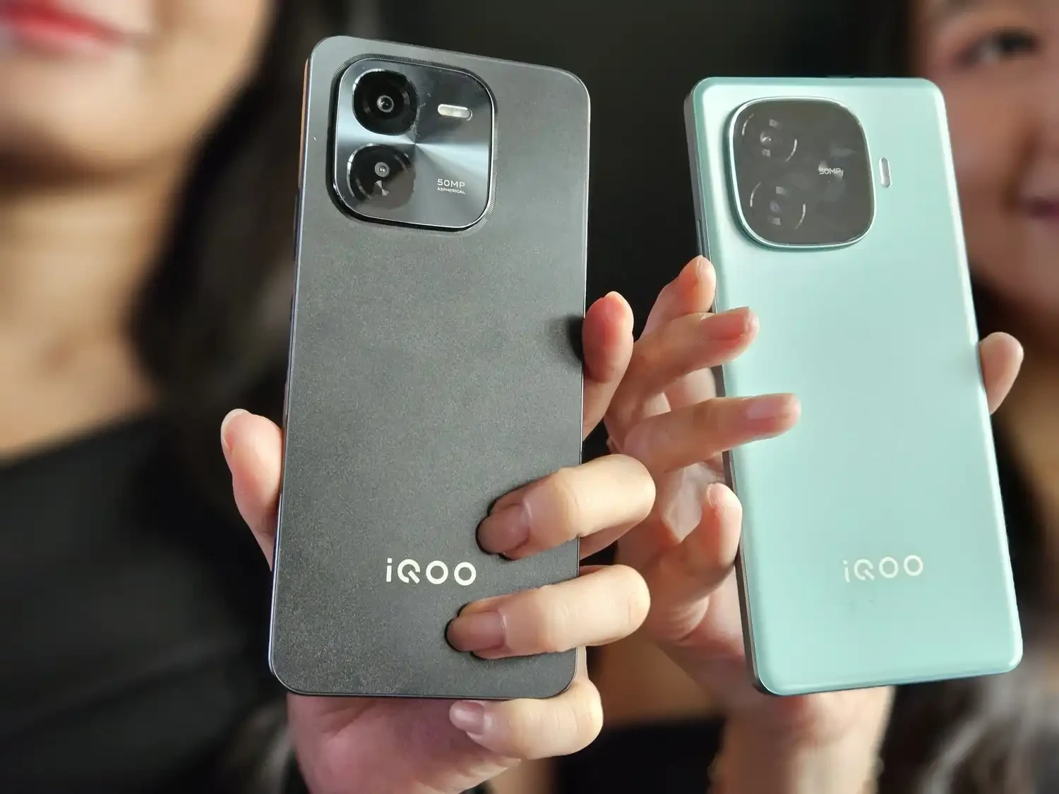 iQOO Z9 dan iQOO Z9x | Foto: Nadhira Aliya Nisriyna/Gadgetdiva.id