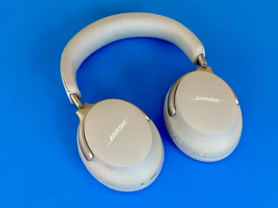 Bose noise cancelling headphone 